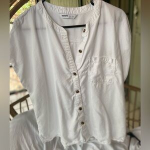 Sonoma White Collarless Button Top with Brown Buttons